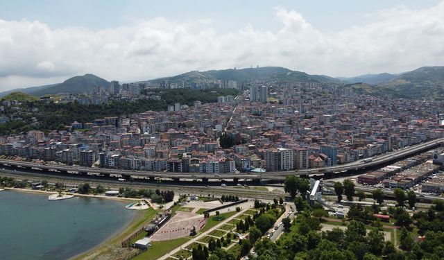 Canik’te Tepeler Arasında Kurulan Mahalle Düzeni