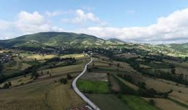 Asarcık’ta Dağ Yollarının Birleştirdiği Yaşamlar