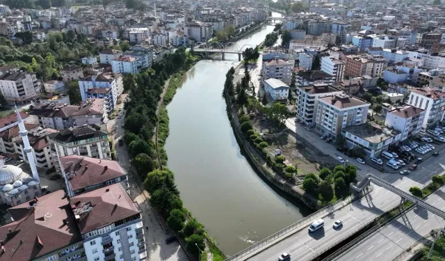 Terme’de Irmaklarla İç İçe Hayat