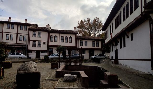 Vezirköprü’de Tarihî Konaklar ve Sokak Dokusu