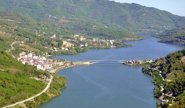Ayvacık’ta Göl Çevresinde Hobi Bahçeleri