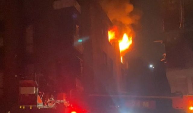 Samsun’da alevler geceyi aydınlattı! Daire küle döndü