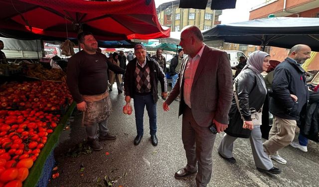 Başkan İbrahim Sandıkçı pazarda esnaf ve vatandaşla buluştu