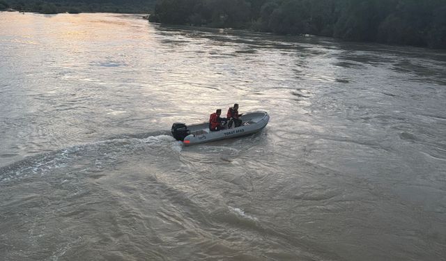 Samsun’dan destek geldi! Kayıp 2 kişi için umutlu bekleyiş