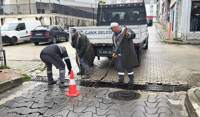 Canik Belediyesi’nden sağanak mesaisi!