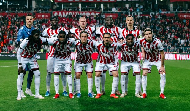 Samsunspor, Galatasaray'a acımadı! 21 yıl sonra gelen galibiyet: 4 - 1
