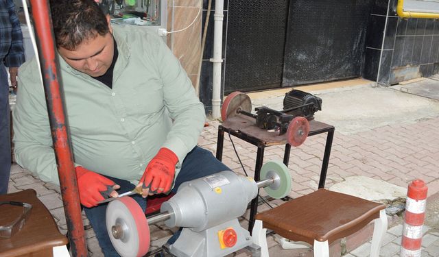 Havza’da bayram mesaisi başladı! Bıçakçılarda yoğunluk