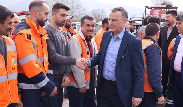 İlkadım Belediyesi personeline çifte bayram