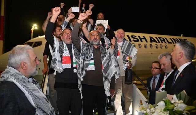 İsrail’in alıkoyduğu Küresel Sumud Filosu aktivistleri İstanbul’da!