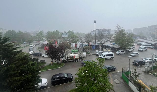 Sağanak ve fırtına Çarşamba’yı vurdu!