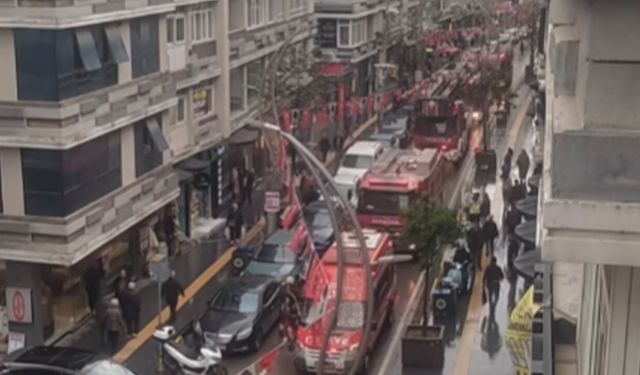 Samsun Çiftlik Caddesi'nde 5 katlı binada yangın paniği