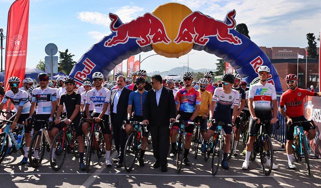 Samsun’da Gran Fondo heyecanı! Yüzlerce sporcu pedal çevirdi