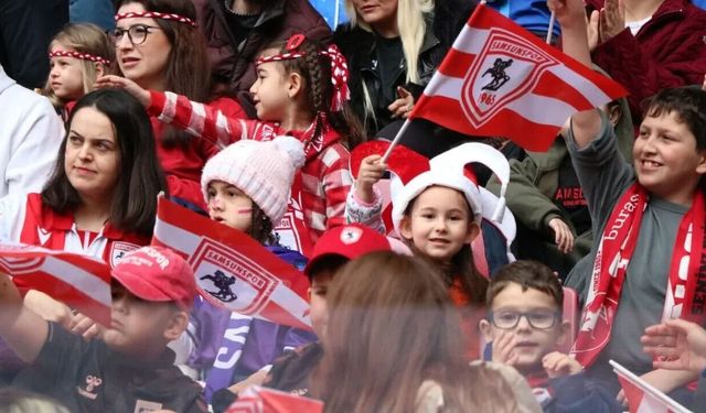 Samsunspor’dan öğrencilere ücretsiz maç bileti sürprizi!