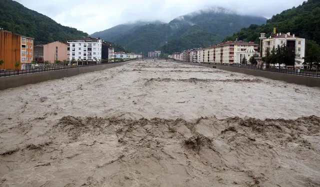 Meteoroloji’den Orta ve Batı Karadeniz için kuvvetli yağış uyarısı!