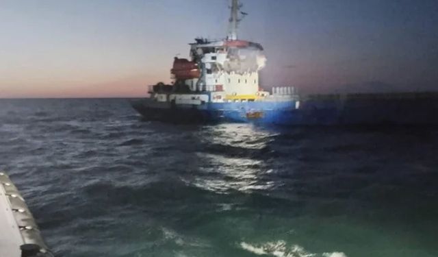Karadeniz'de Türk gemisi vuruldu! Yaralılar var