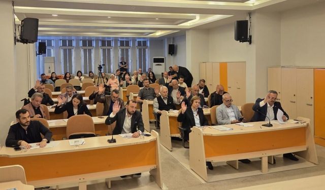 Atakum Belediye Meclisi'nde maaş ve kredi tartışması: "Garanti veremiyorum"