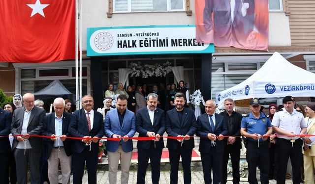Vezirköprü'de el emeği eserler görücüye çıktı
