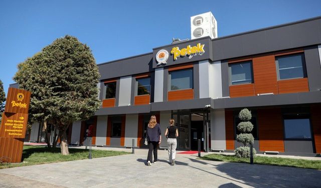 Samsun'da gençlerin gözdesi oldu! Petek Genç'e yoğun ilgi