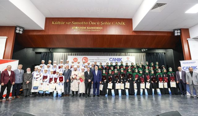 Samsun'da hafızlık sevinci! 62 öğrenci icazet aldı