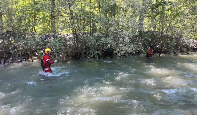 Artvin'de acı olay! Kayıp baba ve oğul için zamanla yarış