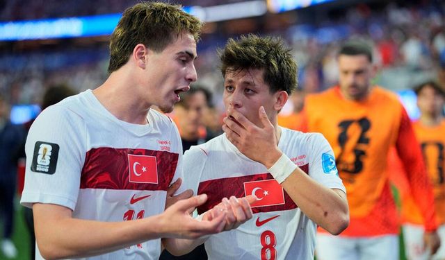 Atılan manşetler olay! Bütün dünya A Milli Takım'ı konuşuyor