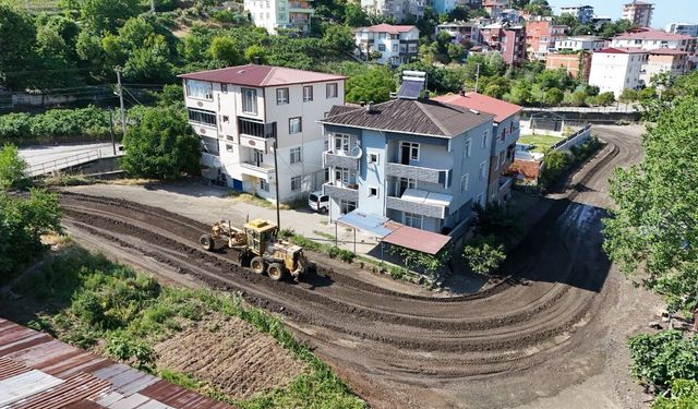Tekkeköy'de yol seferberliği sürüyor!