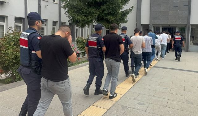 Samsun ve Tokat'ta şafak operasyonu! 36 şüpheli yakalandı