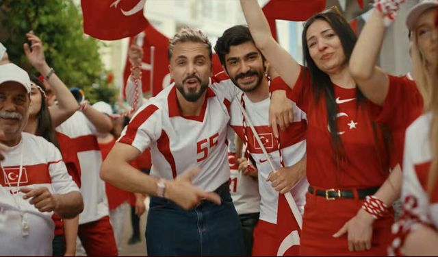 Samsunlu Sefo'dan A Milli Takım'a Dünya Kupası şarkısı!