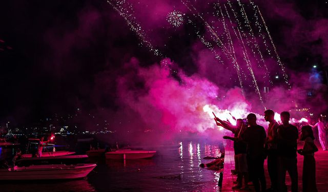 Samsunspor'un 61. yılında meşaleler geceyi aydınlattı!