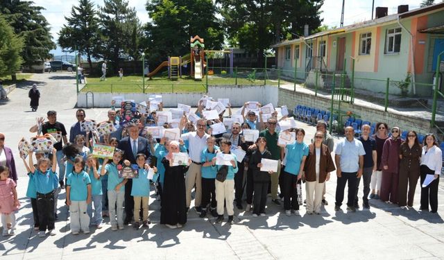 Havza'da karne coşkusu! Başkan Murat İkiz öğrencilerle buluştu