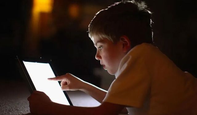 15 yaş altına sosyal medya yasağı geliyor