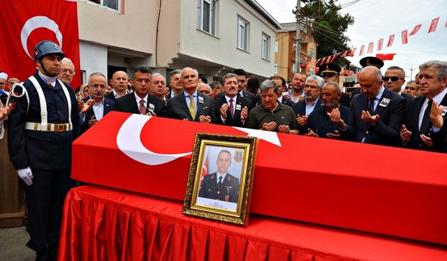 Şehit Mehmet Demirbaş Samsun'da son yolculuğuna uğurlandı