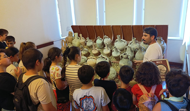 Bafralı öğrenciler müzede tarih yolculuğuna çıktı