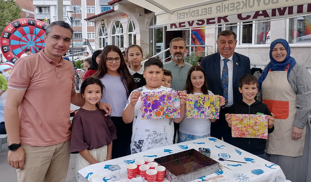 Havza'da cami avlusu çocukların neşesiyle şenlendi