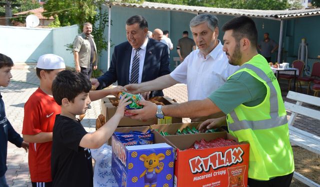 Havza Belediye Başkanı Murat İkiz, yaz Kur'an kurslarını ziyaret etti