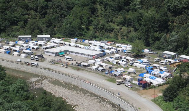 Karadeniz'de fındık sezonu başlıyor! İlk çadırlar kuruldu