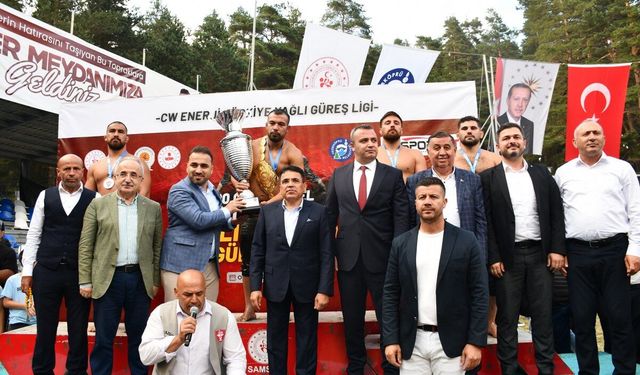 Kunduz Yağlı Güreşleri'nde nefes kesen final! Yusuf Can Zeybek başpehlivan oldu