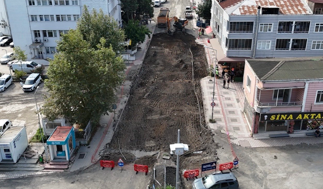 Canik’te iki caddede yol çalışmaları sürüyor
