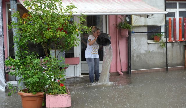 Saat de verildi! Samsun için sel uyarıları peş peşe