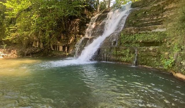 Samsun'da şelaledeki eğlence kabusa döndü! Ağır yaralandı