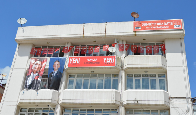 Yeni Parti Havza’da kurucu başkan Şener Geçit oldu