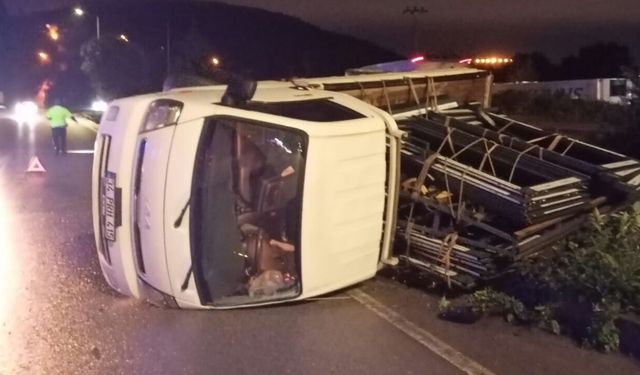 Samsun'da kamyonetle otomobil çarpıştı! Yaralılar var