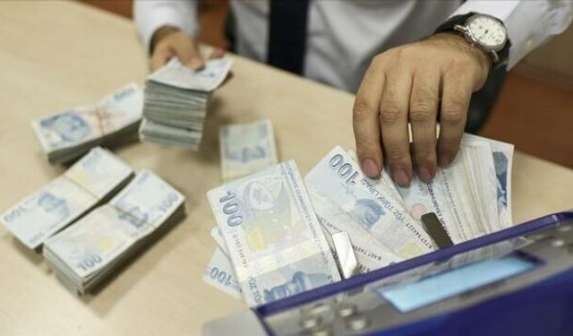 Emekliye 32 bin TL'ye varan promosyon! Hangi banka ne kadar veriyor?