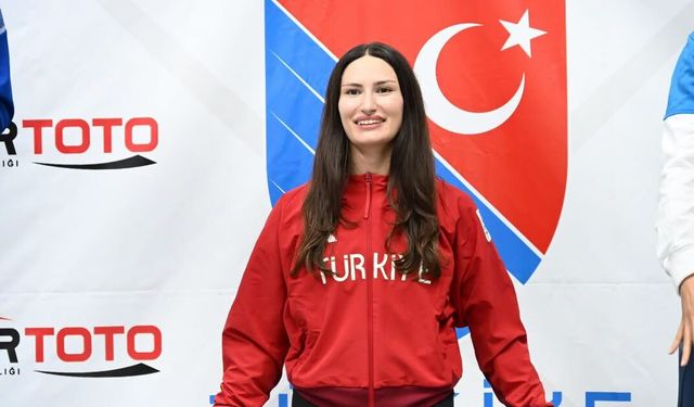 Samsunlu Nisanur Erbil’den altın madalya!