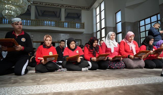 Samsun’da özel öğrenciler camide buluştu