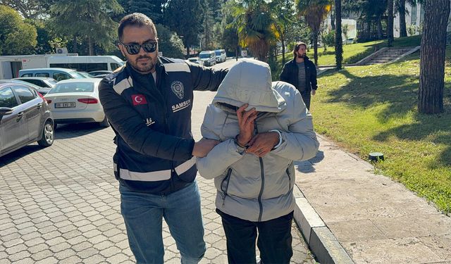 Samsun'da kıskançlık bahanesiyle eşini bıçaklayan koca adliyede
