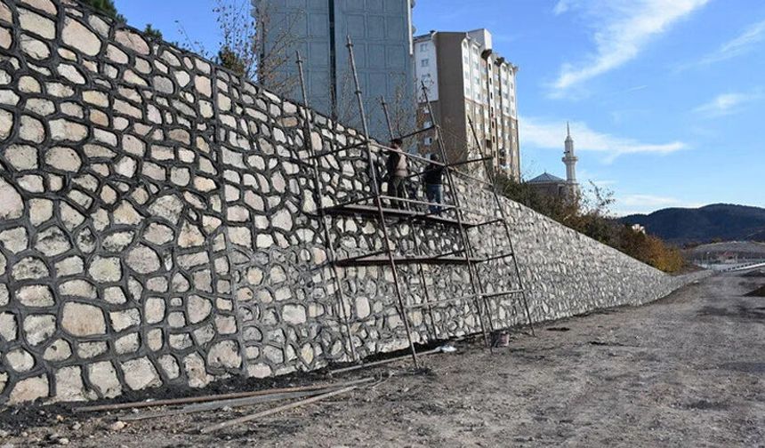 İSTİNAT DUVARI YAPTIRILACAKTIR