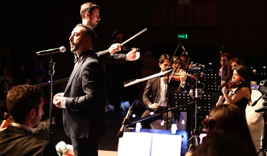 Maarif Orkestrası, Samsun Büyükşehir Belediyesi Atakum Sanat Merkezi'nde ücretsiz olarak ilk konserlerini verdi.