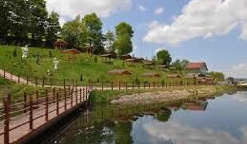 Ladik Gölü ve göl kenarında sessiz bir gün