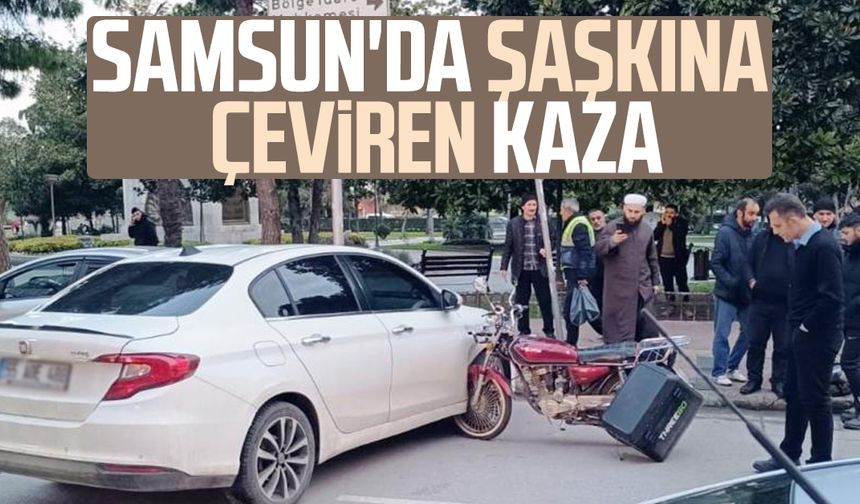 Samsun'da şaşkına çeviren kaza: Motosiklet otomobile saplandı